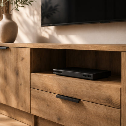 Meuble TV bois Kano avec rangement multimédia ouvert et tiroir central pratique.