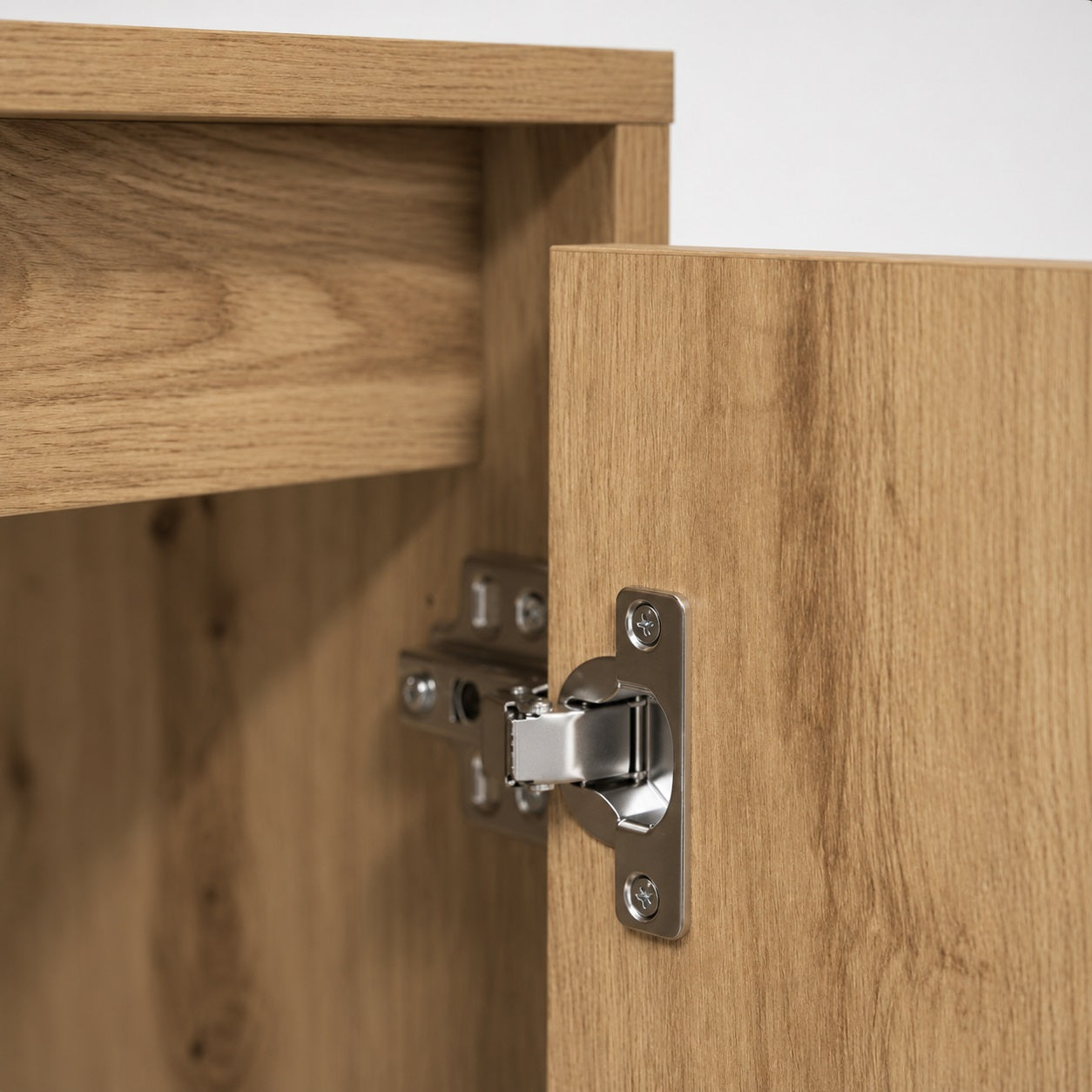 Charnière meuble tv bois avec rangement et finition soignée pour ouverture pratique et durable