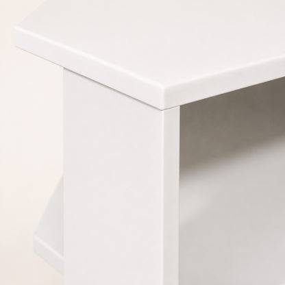 Gros plan sur la finition lisse du meuble TV moderne blanc au style contemporain et minimaliste