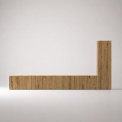 Vue de face du meuble TV suspendus en bois, lignes épurées et design moderne pour salon élégant