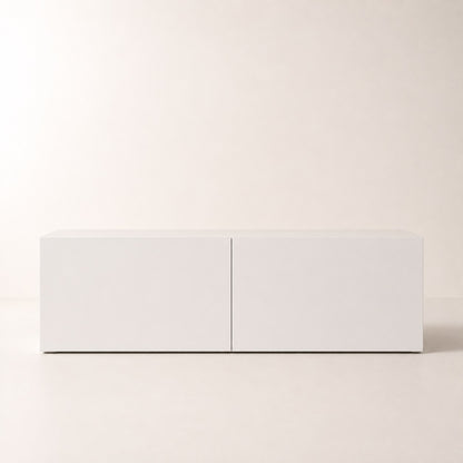 Meuble TV moderne blanc vue de face, design suspendu et style minimaliste contemporain