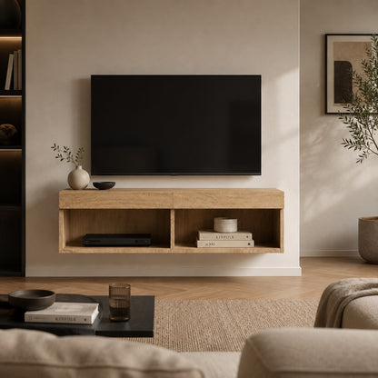 Meuble TV suspendu en bois chêne sonoma dans salon moderne et lumineux